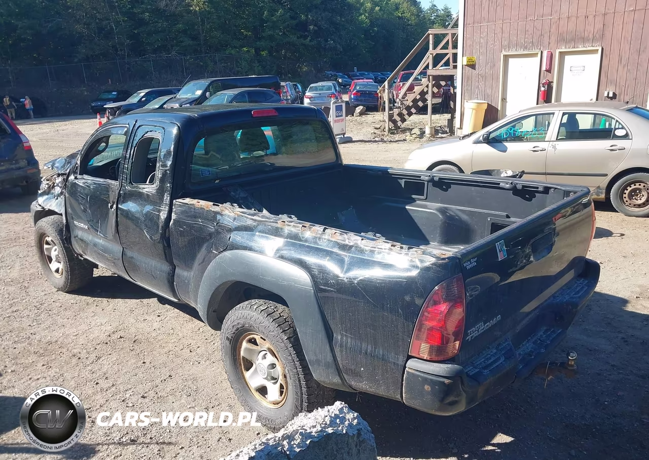 2012 Toyota Tacoma VIN:5TFUX4EN3CX011983 - 3