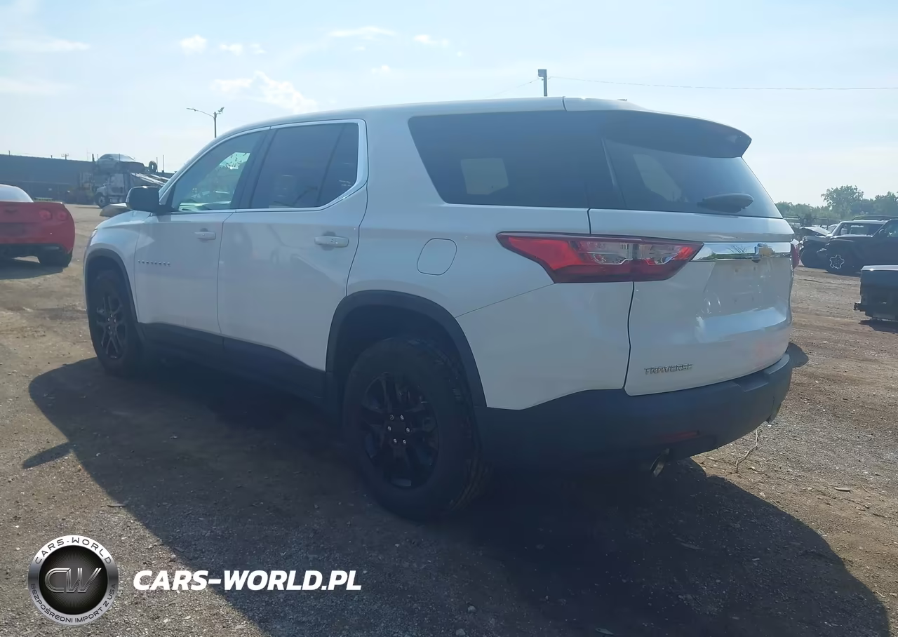 2019 Chevrolet Traverse Ls VIN:1GNERFKW9KJ240975 - 3