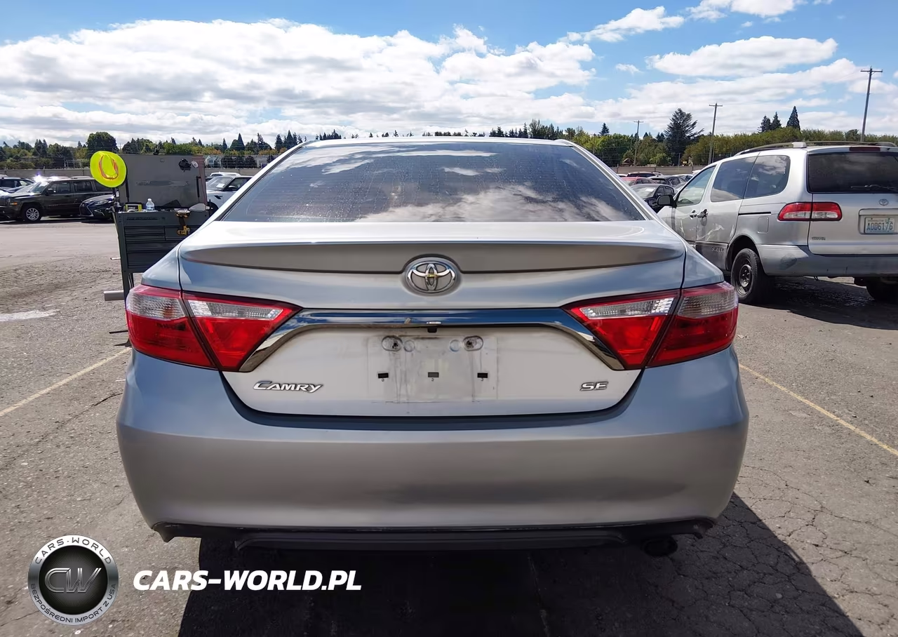 2015 Toyota Camry Se VIN:4T1BF1FK5FU897626 - 16