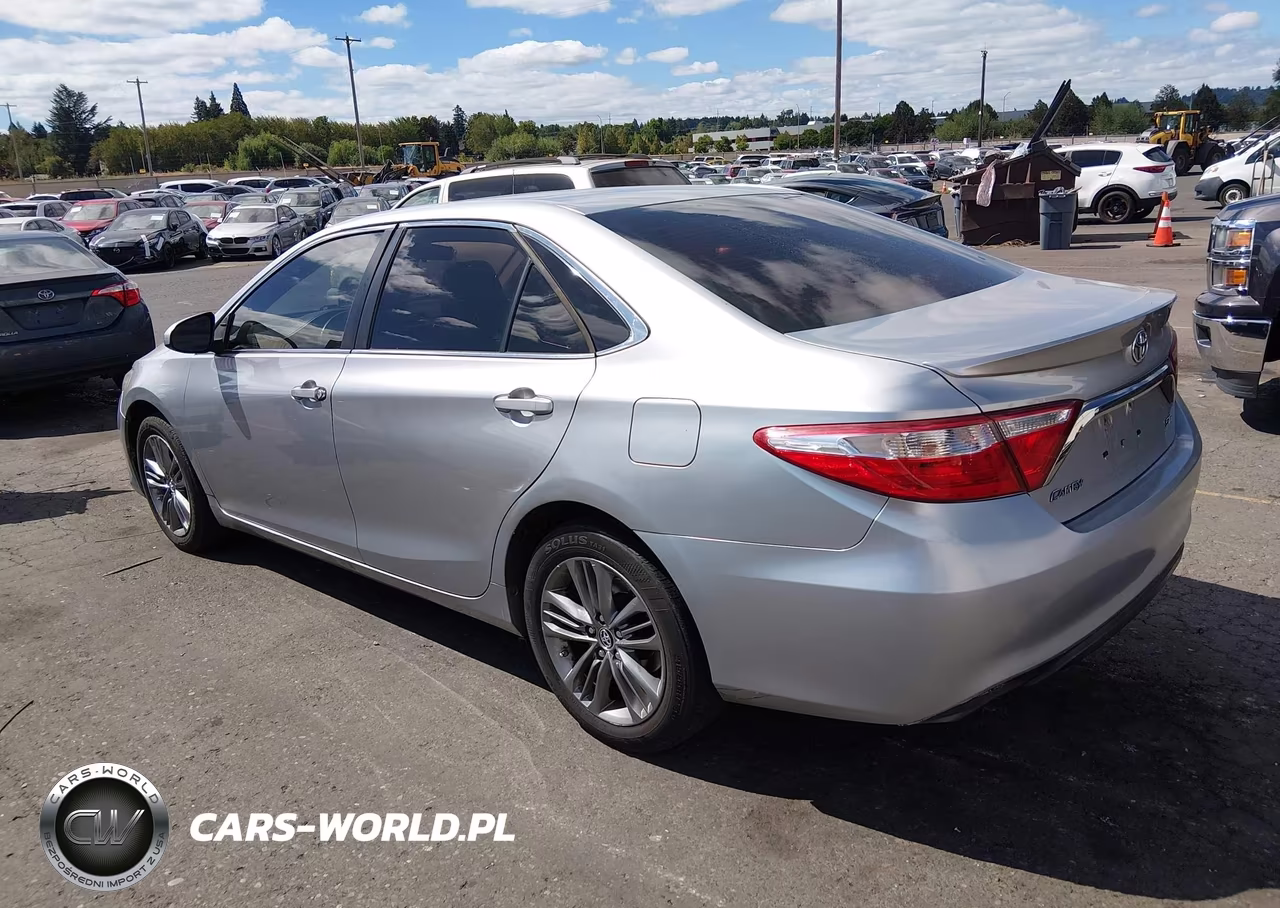 2015 Toyota Camry Se VIN:4T1BF1FK5FU897626 - 3