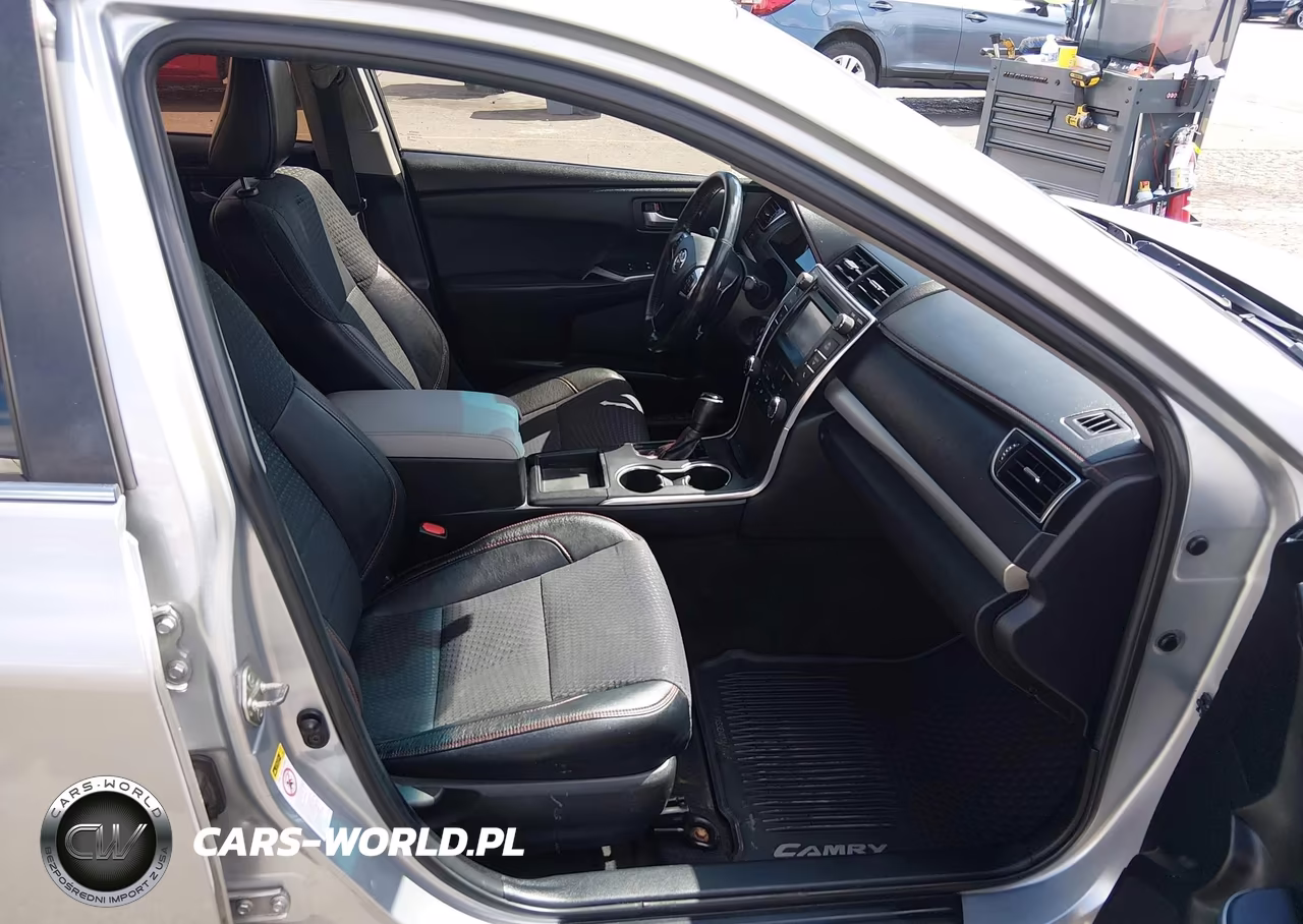 2015 Toyota Camry Se VIN:4T1BF1FK5FU897626 - 5