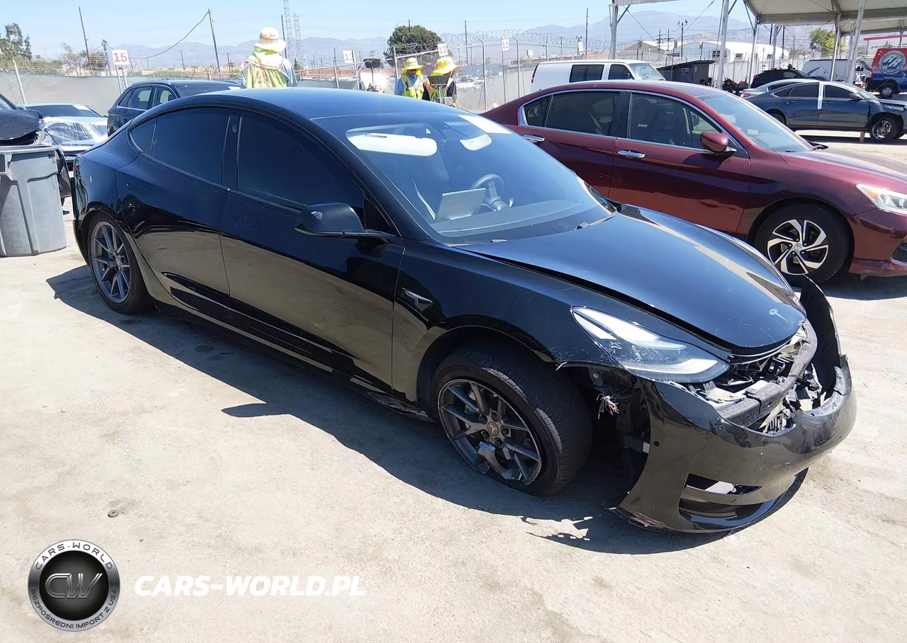 2021 Tesla Model 3 Long Range Dual Motor All-Wheel Drive – zdjęcie 1 z 15