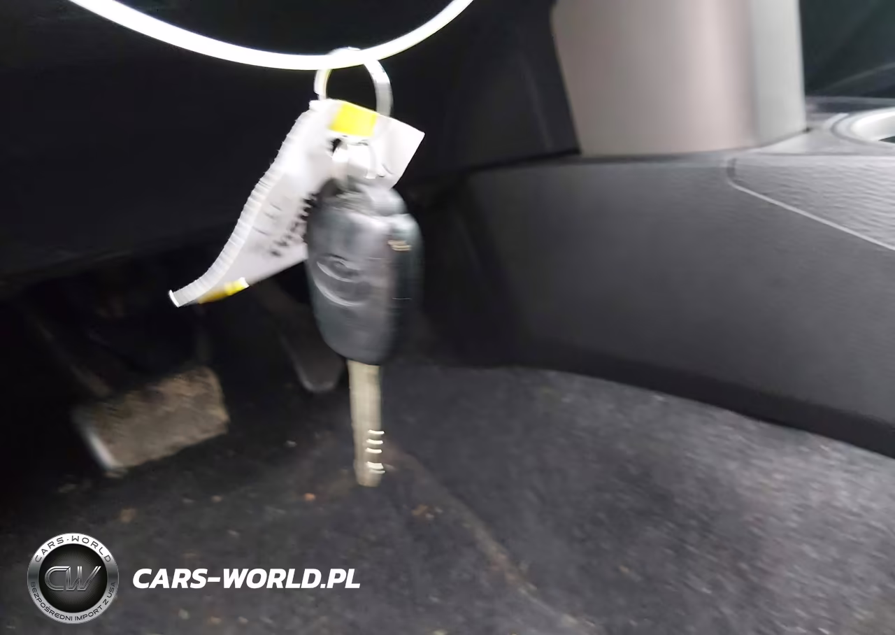 2018 Toyota Rav4 Le VIN:2T3BFREV3JW752837 - 11