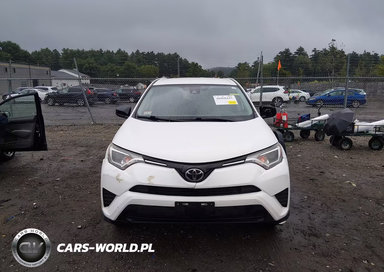 2018 Toyota Rav4 Le VIN:2T3BFREV3JW752837 - 13