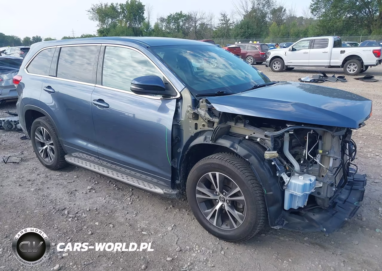 2018 Toyota Highlander Le