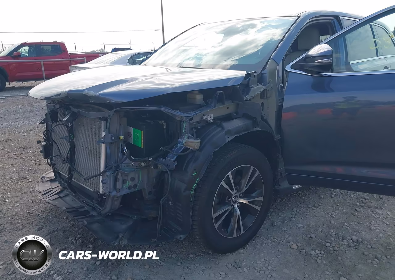 2018 Toyota Highlander Le VIN:5TDZARFH2JS035773 - 19