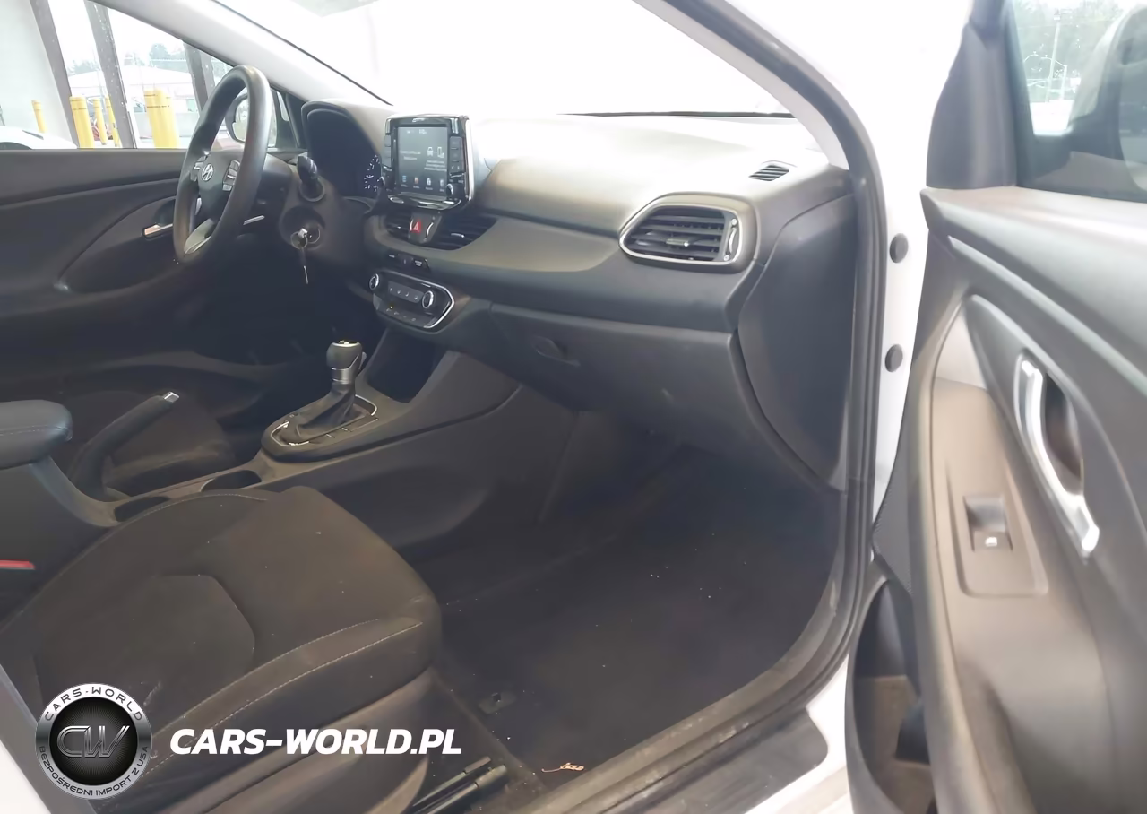 2018 Hyundai Elantra Gt VIN:KMHH35LE3JU068264 - 5