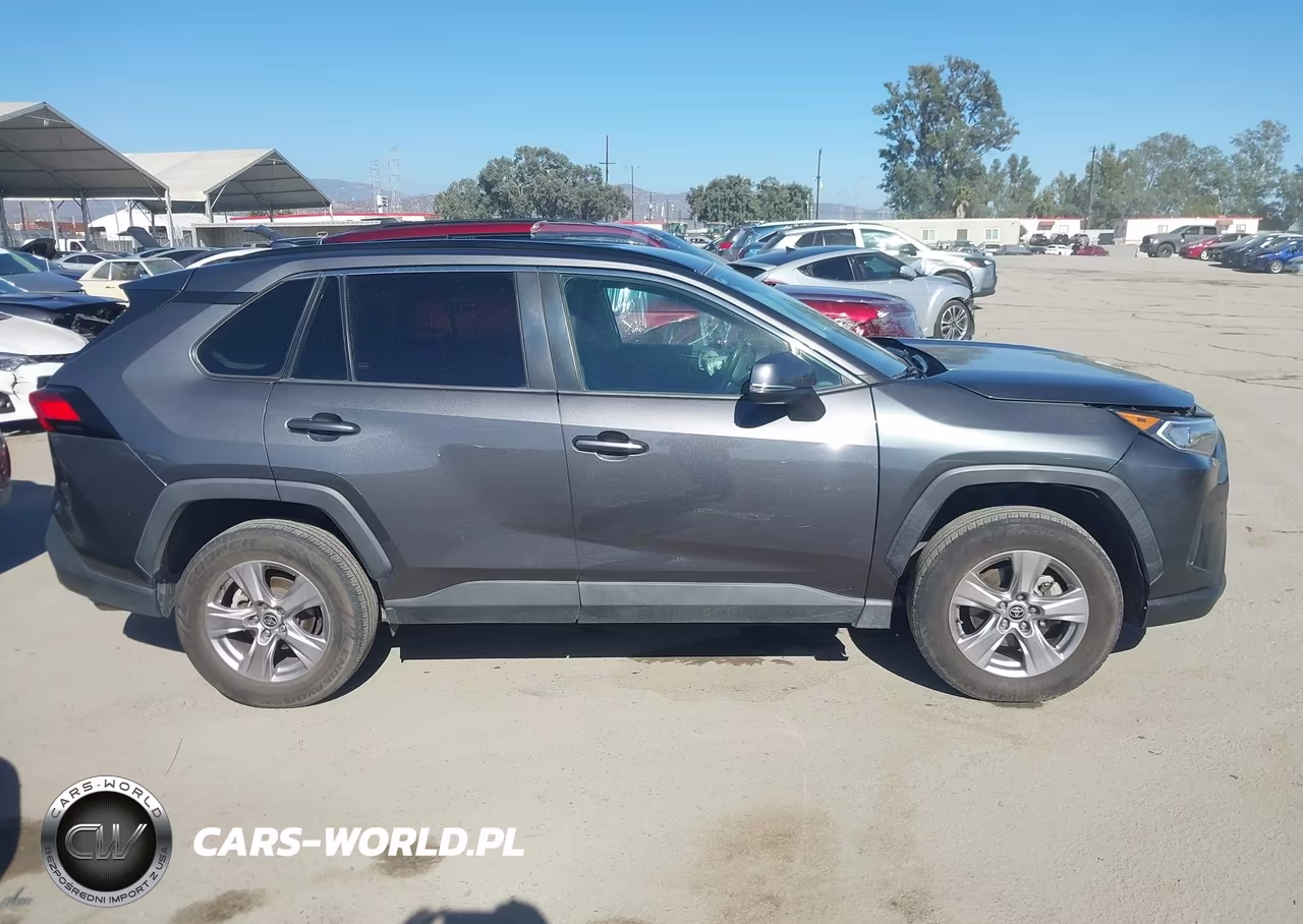 2022 Toyota Rav4 Xle VIN:2T3P1RFV8NC282279 - 13