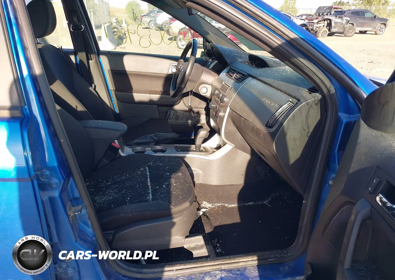 2010 Ford Focus Ses VIN:1FAHP3GN0AW129457 - 5