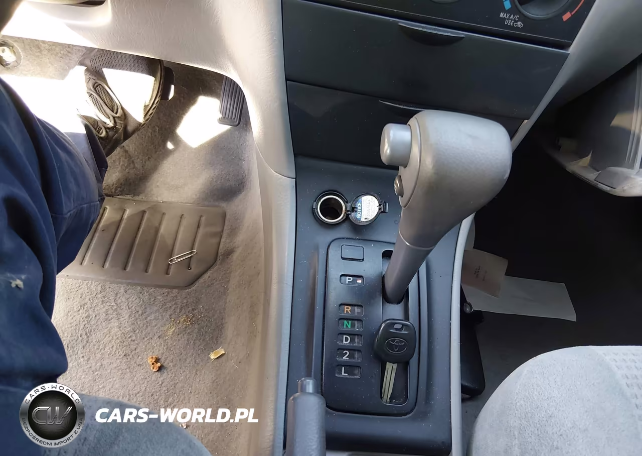 2008 Toyota Corolla Ce VIN:1NXBR32E98Z986735 - 11