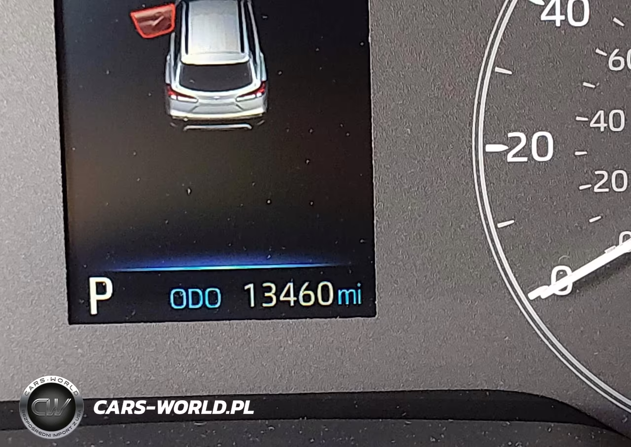 2025 Toyota Corolla Cross Le VIN:7MUCAABG8SV125327 - 16