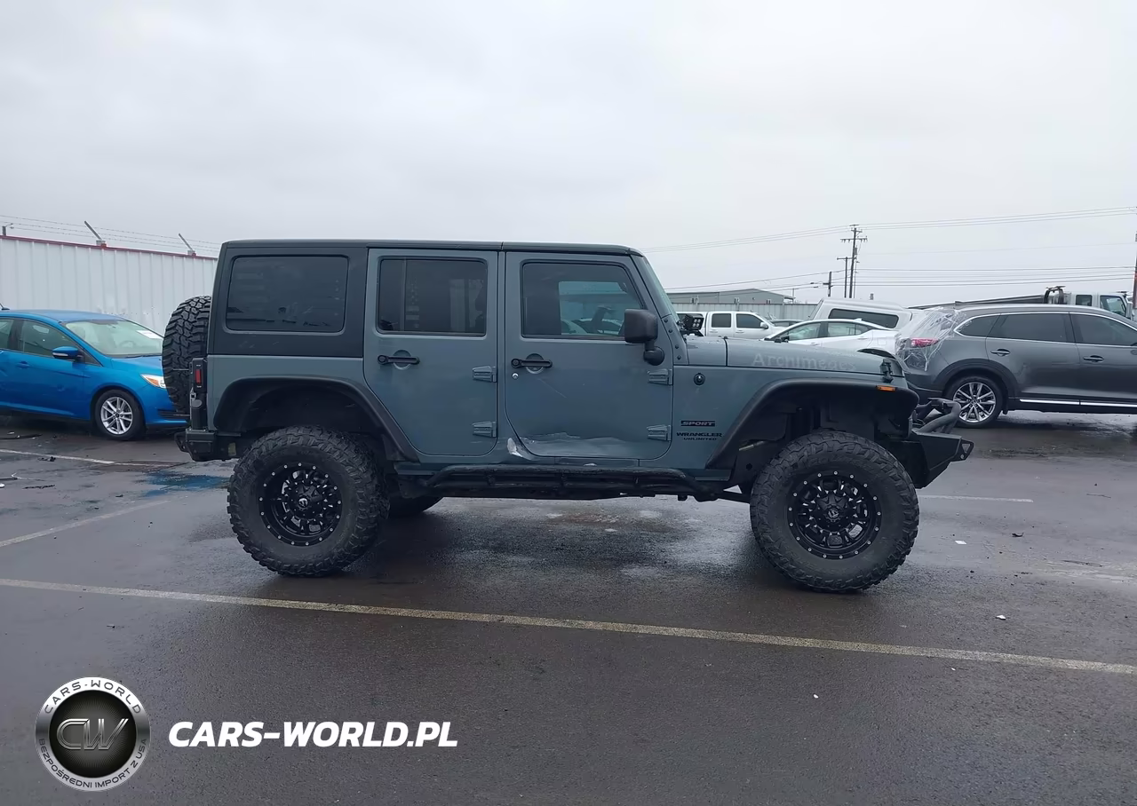 2015 Jeep Wrangler Unlimited Sport VIN:1C4BJWDG1FL642685 - 13