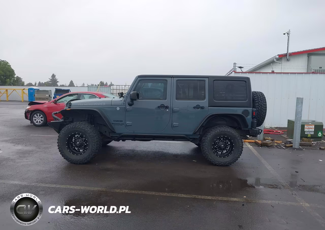 2015 Jeep Wrangler Unlimited Sport VIN:1C4BJWDG1FL642685 - 14