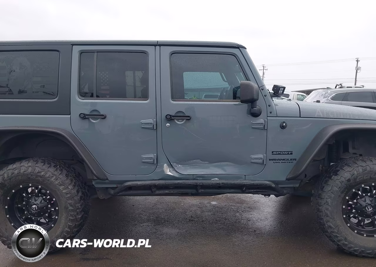 2015 Jeep Wrangler Unlimited Sport VIN:1C4BJWDG1FL642685 - 6