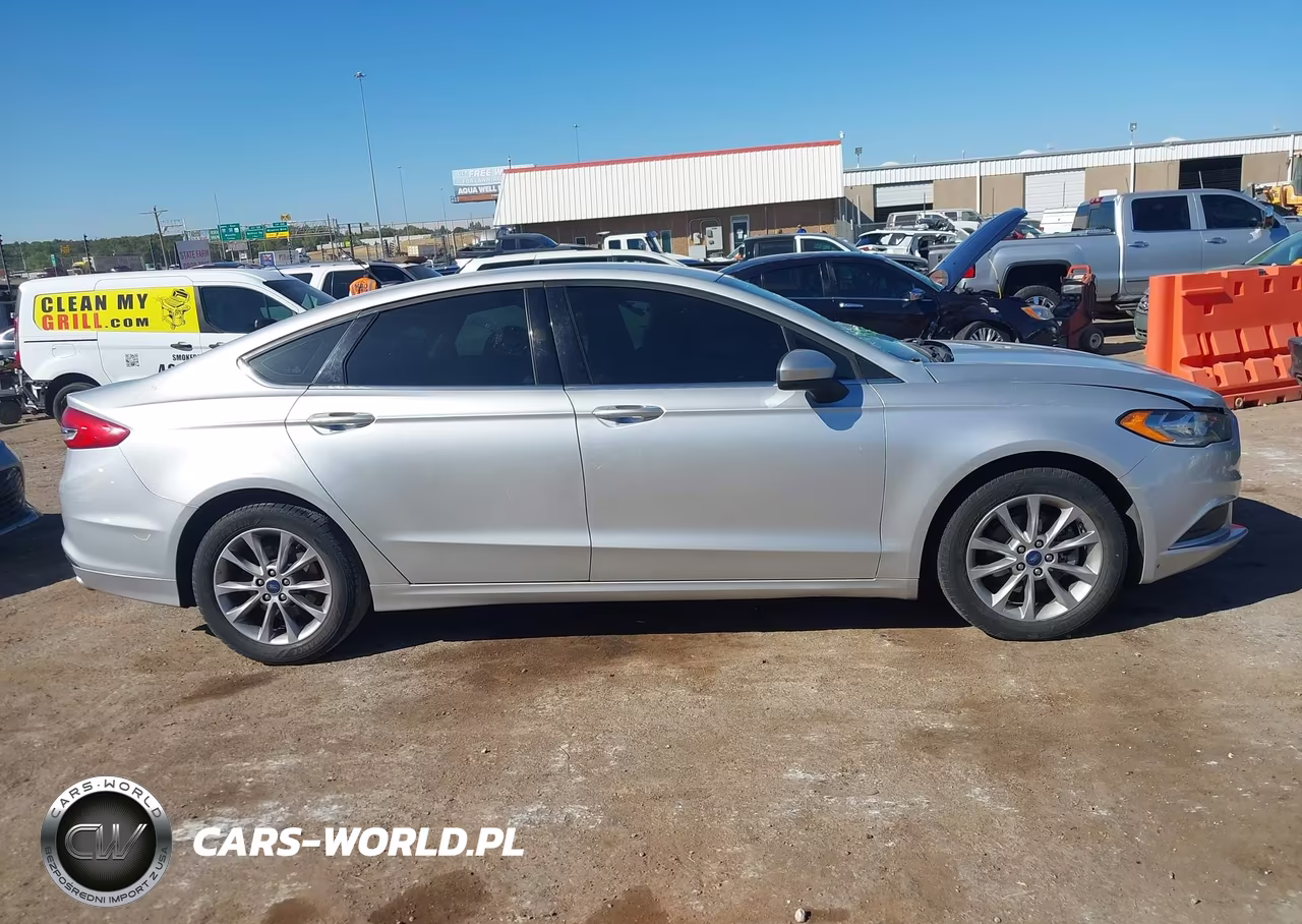2017 Ford Fusion Se VIN:3FA6P0H77HR130995 - 13