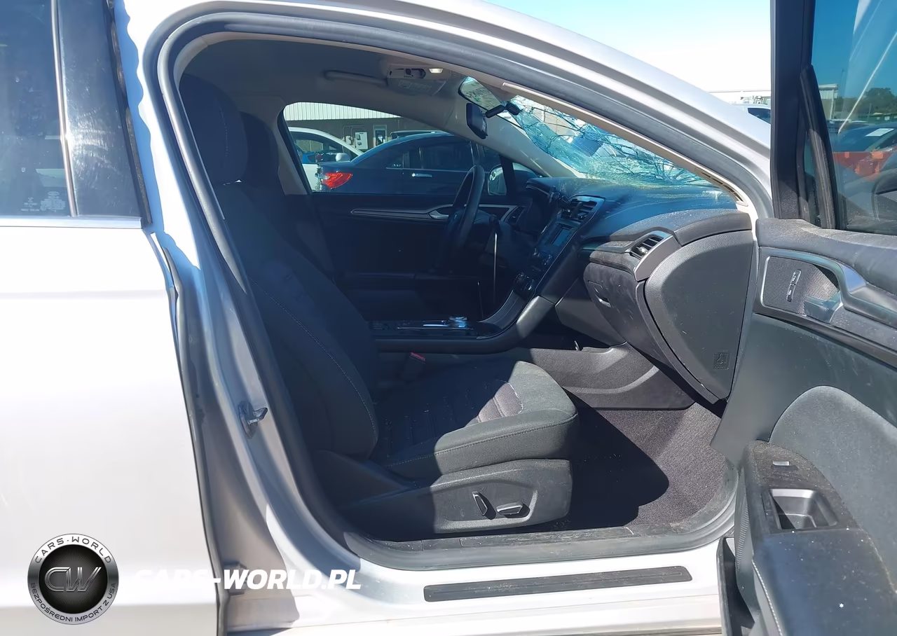 2017 Ford Fusion Se VIN:3FA6P0H77HR130995 - 5