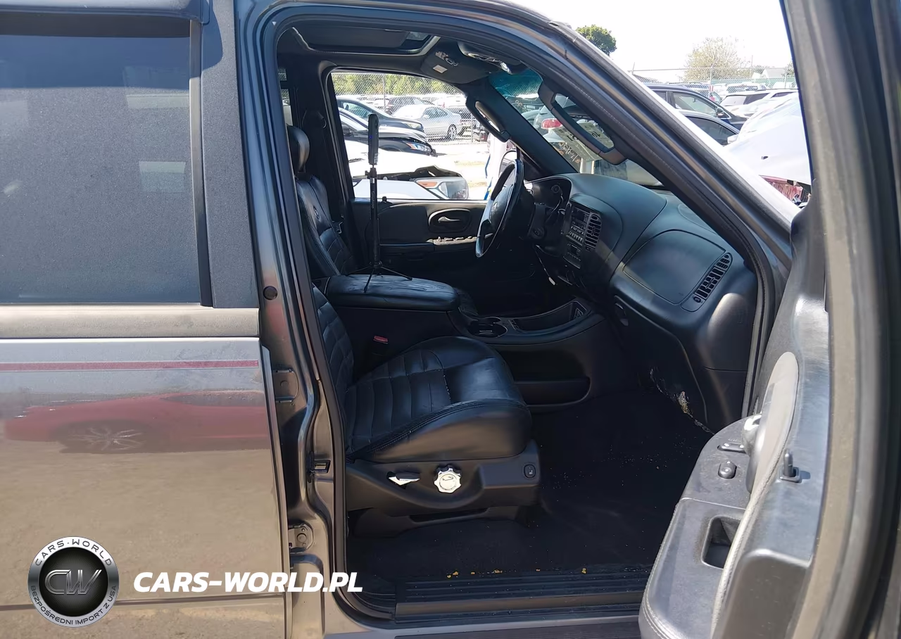 2002 Ford F-150 Lariat VIN:1FTRW073X2KE06946 - 5