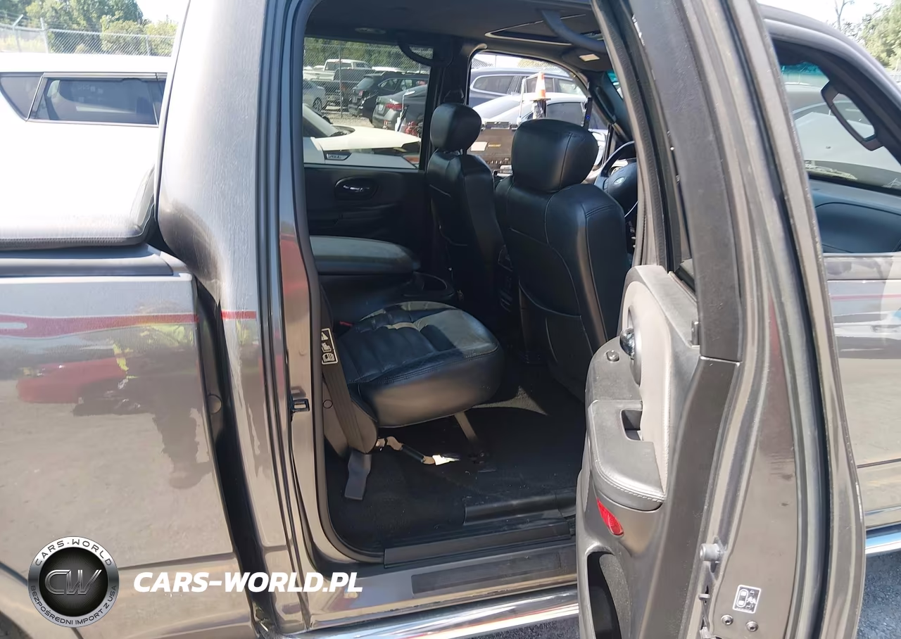 2002 Ford F-150 Lariat VIN:1FTRW073X2KE06946 - 8