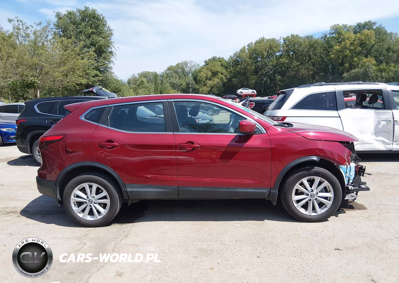 2019 Nissan Rogue Sport S VIN:JN1BJ1CRXKW332634 - 13
