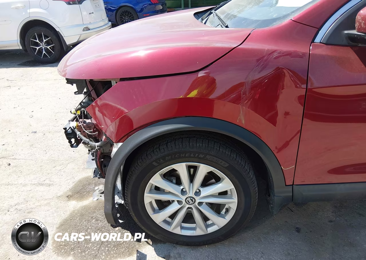 2019 Nissan Rogue Sport S VIN:JN1BJ1CRXKW332634 - 17