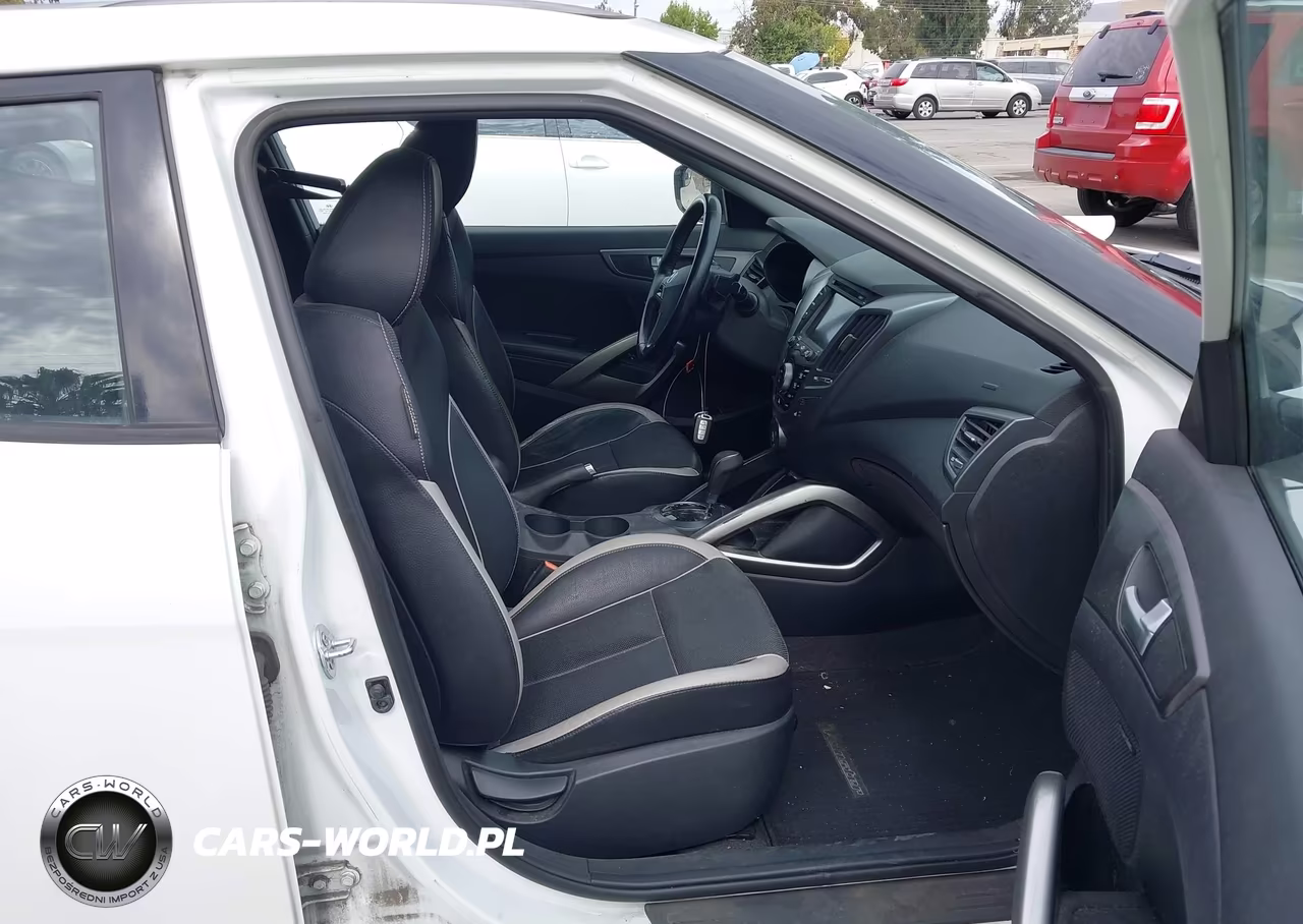 2015 Hyundai Veloster Turbo VIN:KMHTC6AE8FU240864 - 5