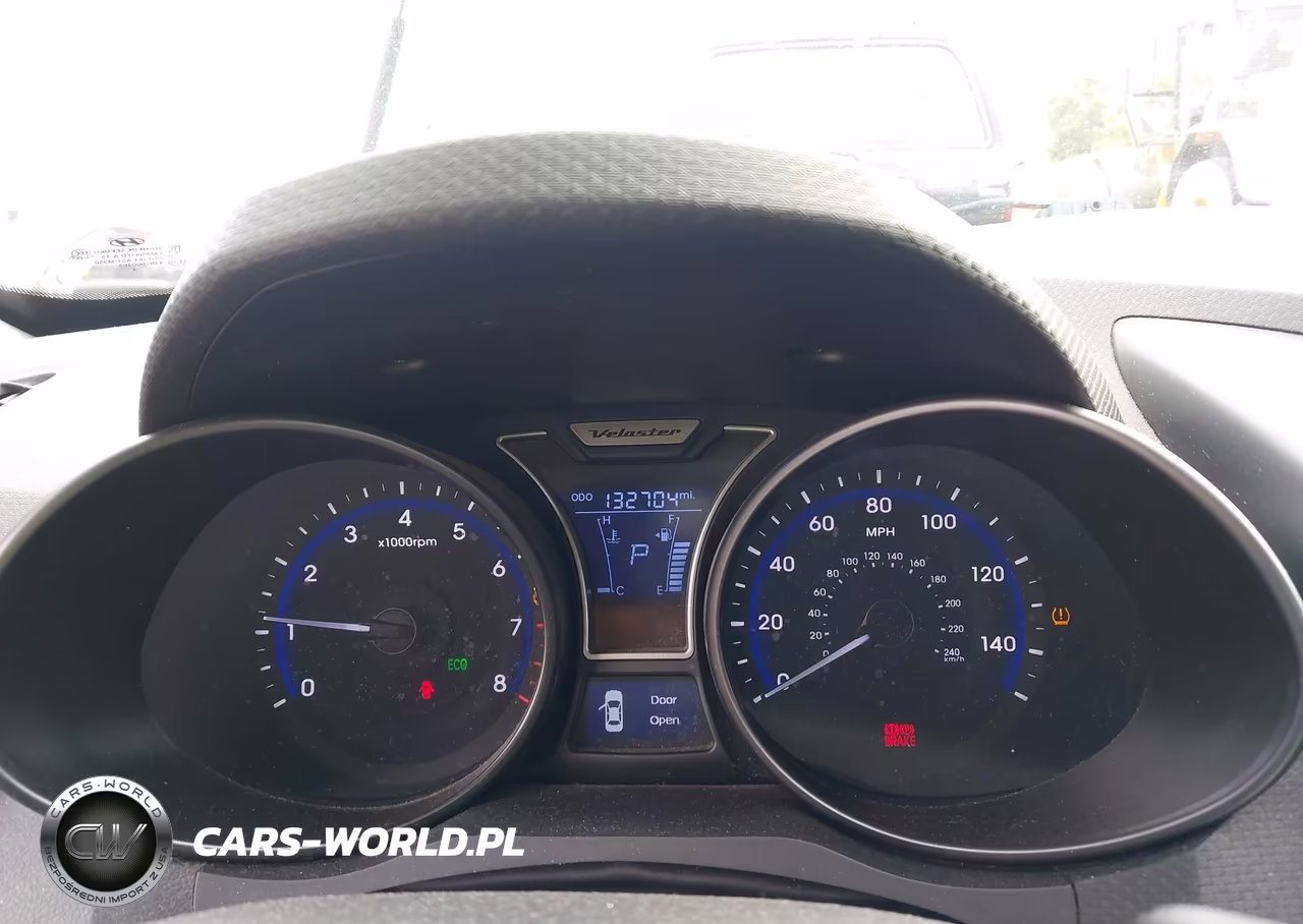 2015 Hyundai Veloster Turbo VIN:KMHTC6AE8FU240864 - 7