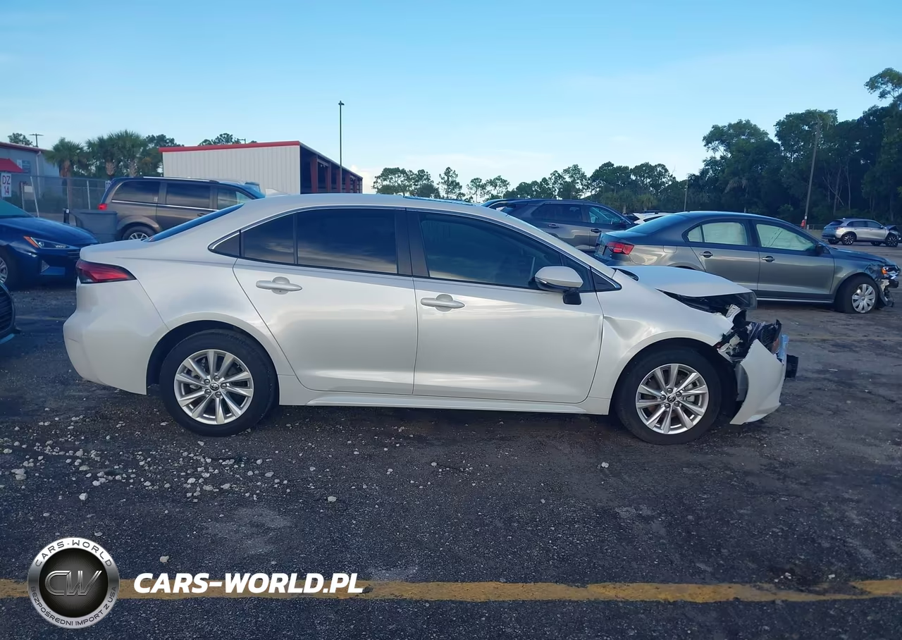 2025 Toyota Corolla Hybrid Xle VIN:JTDBCMFEXSJ039539 - 12