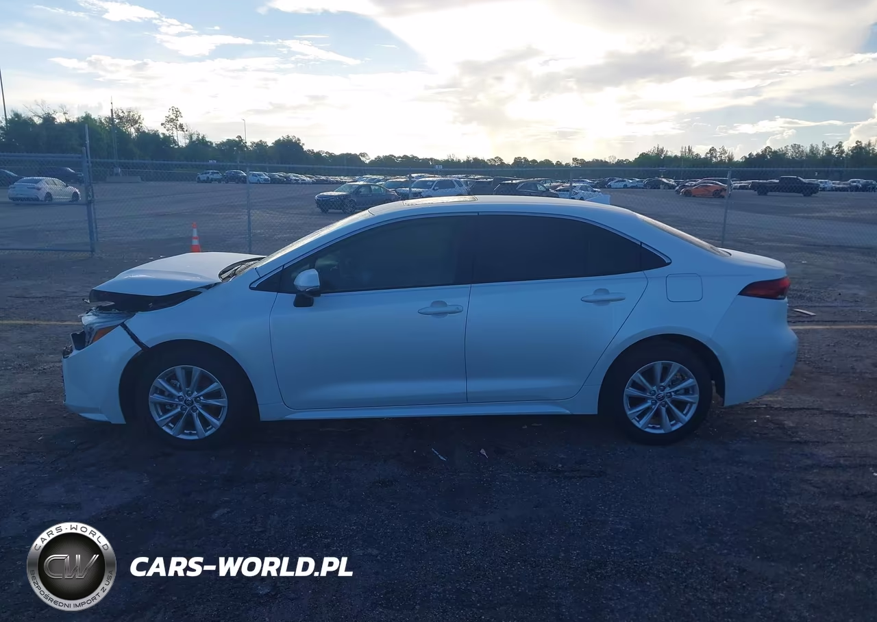 2025 Toyota Corolla Hybrid Xle VIN:JTDBCMFEXSJ039539 - 13