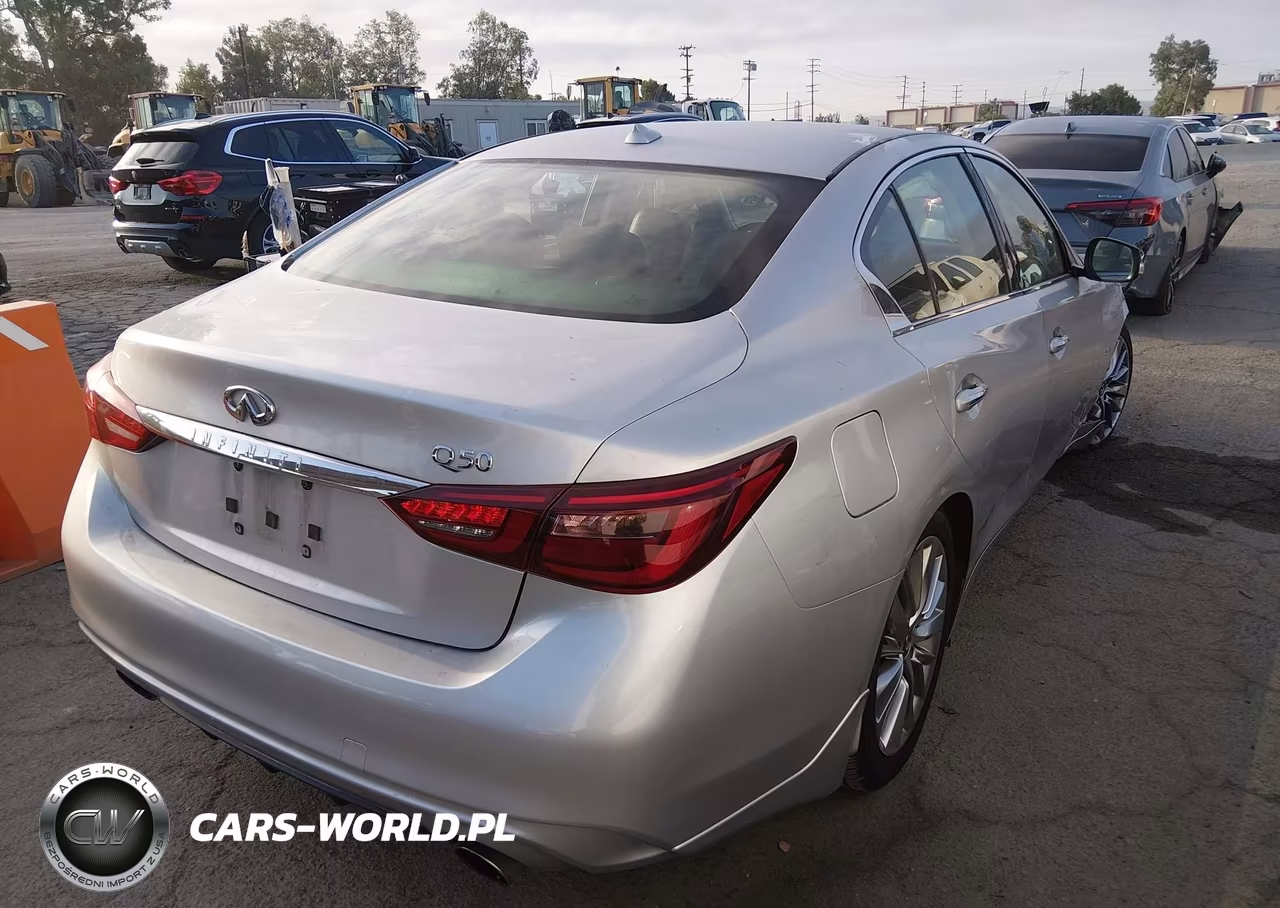 2018 Infiniti Q50 3.0T Luxe VIN:JN1EV7AP1JM358863 - 4