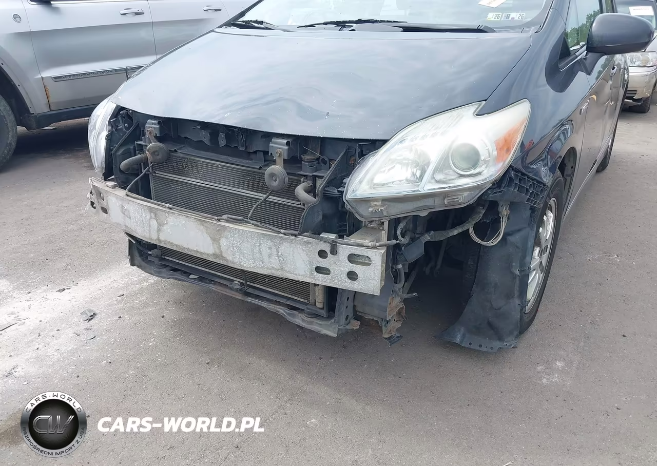 2011 Toyota Prius Two VIN:JTDKN3DU0B1366496 - 6