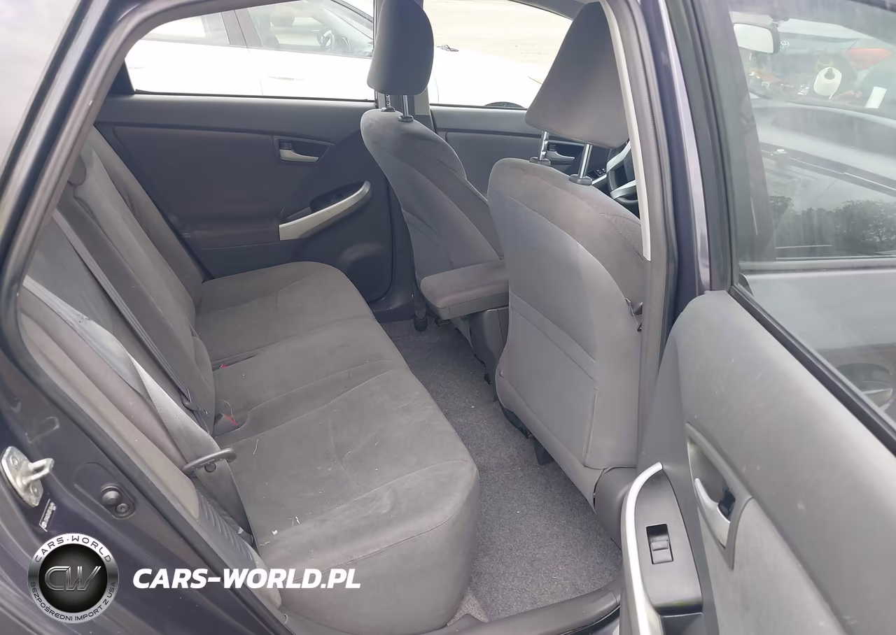 2011 Toyota Prius Two VIN:JTDKN3DU0B1366496 - 8