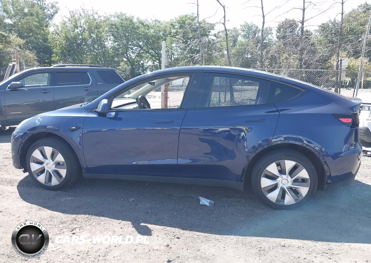 2023 Tesla Model Y Awd-Long Range Dual Motor All-Wheel Drive VIN:7SAYGDEE3PF850407 - 13