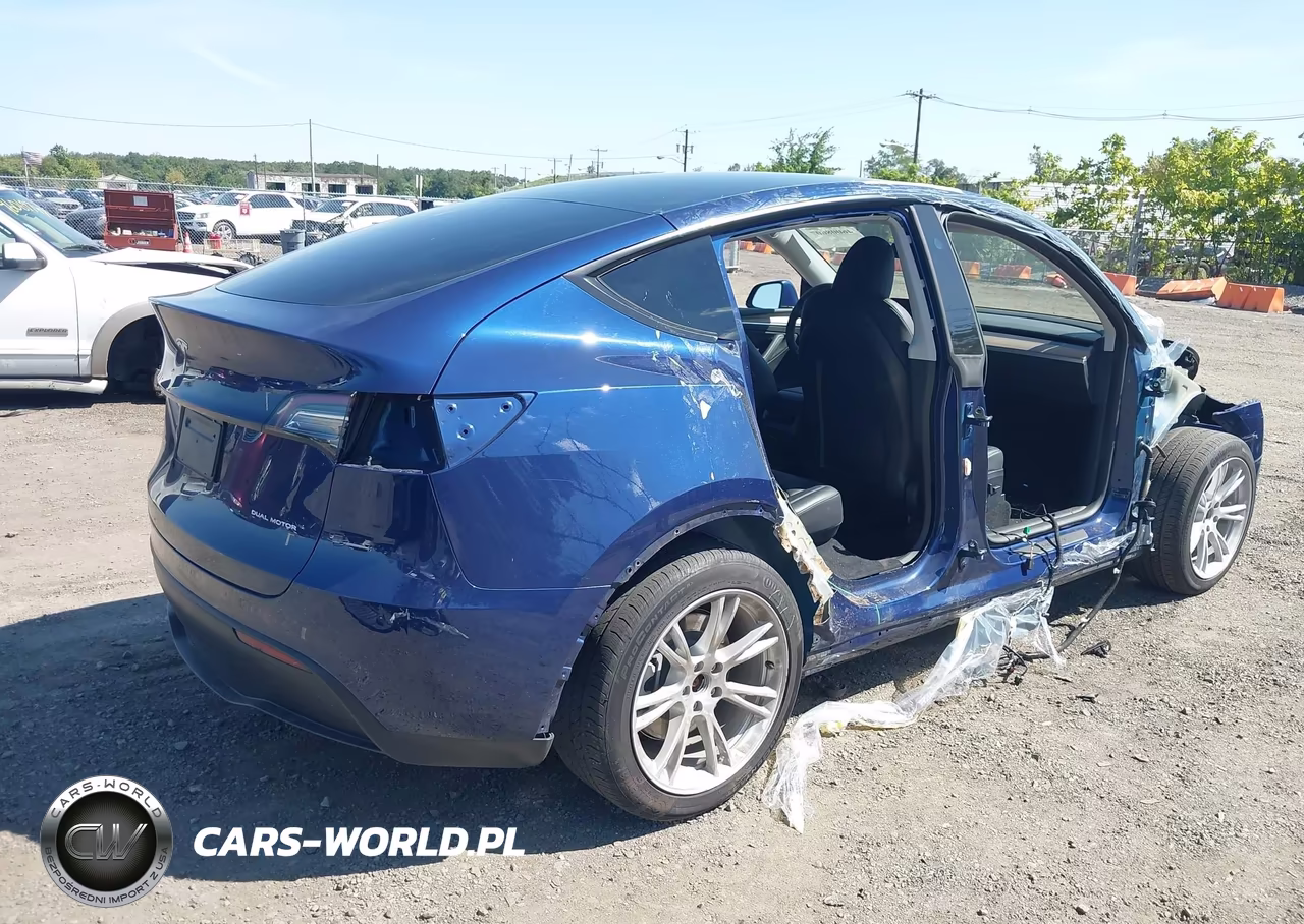 2023 Tesla Model Y Awd-Long Range Dual Motor All-Wheel Drive VIN:7SAYGDEE3PF850407 - 4