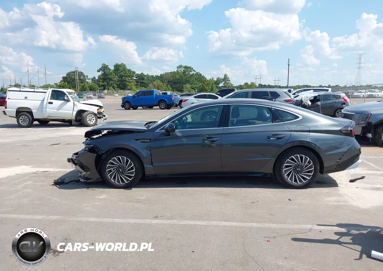 2026 Hyundai Sonata Hybrid Sel VIN:KMHL34JJ2TA153251 - 14