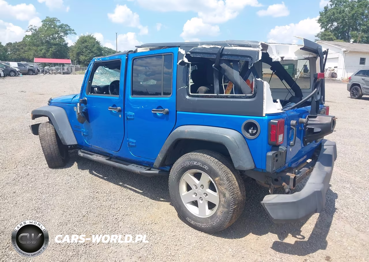 2016 Jeep Wrangler Unlimited Sport VIN:1C4BJWDG7GL260162 - 3