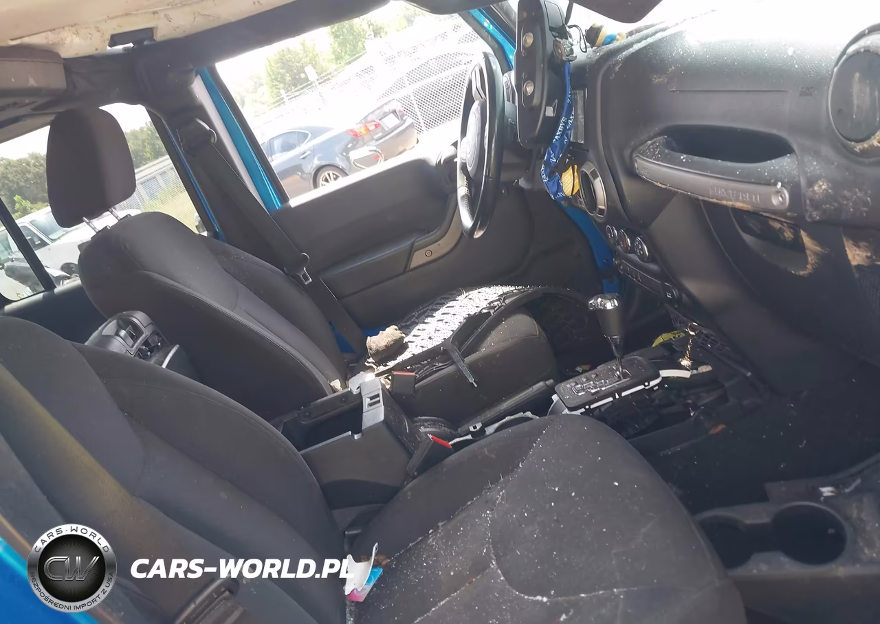 2016 Jeep Wrangler Unlimited Sport VIN:1C4BJWDG7GL260162 - 5