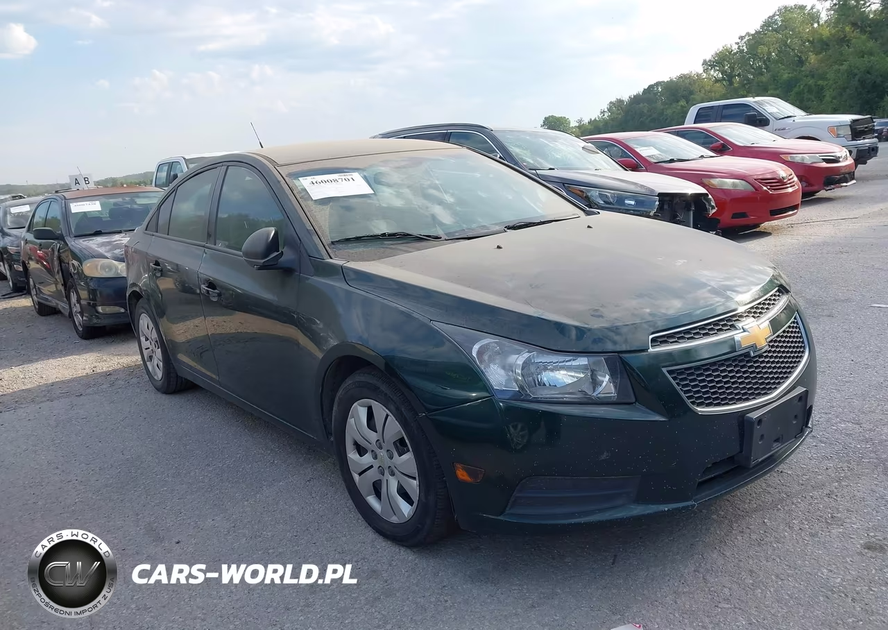 2014 Chevrolet Cruze Ls Auto – zdjęcie 1 z 11