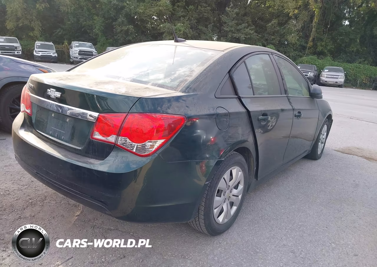 2014 Chevrolet Cruze Ls Auto VIN:1G1PA5SH0E7346584 - 4