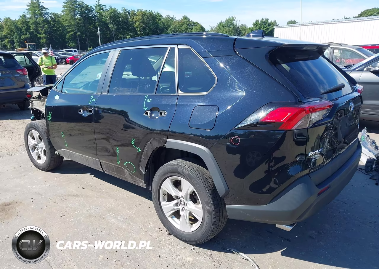 2021 Toyota Rav4 Hybrid Xle VIN:2T3RWRFV6MW128046 - 3