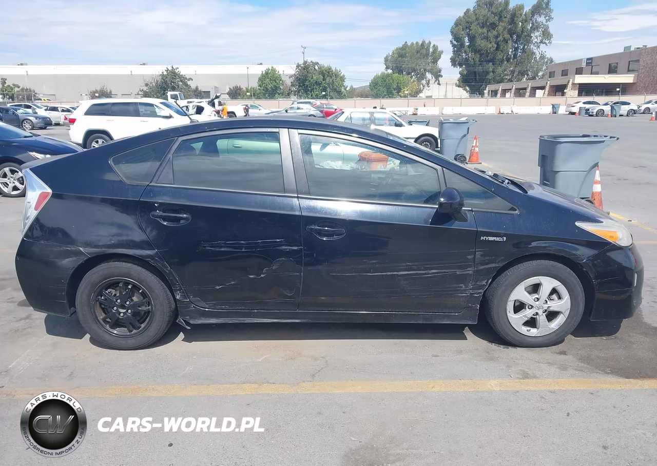 2012 Toyota Prius Two VIN:JTDKN3DU3C5425308 - 13