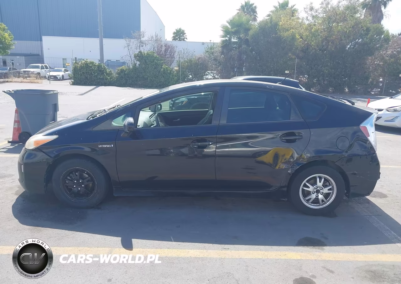 2012 Toyota Prius Two VIN:JTDKN3DU3C5425308 - 14