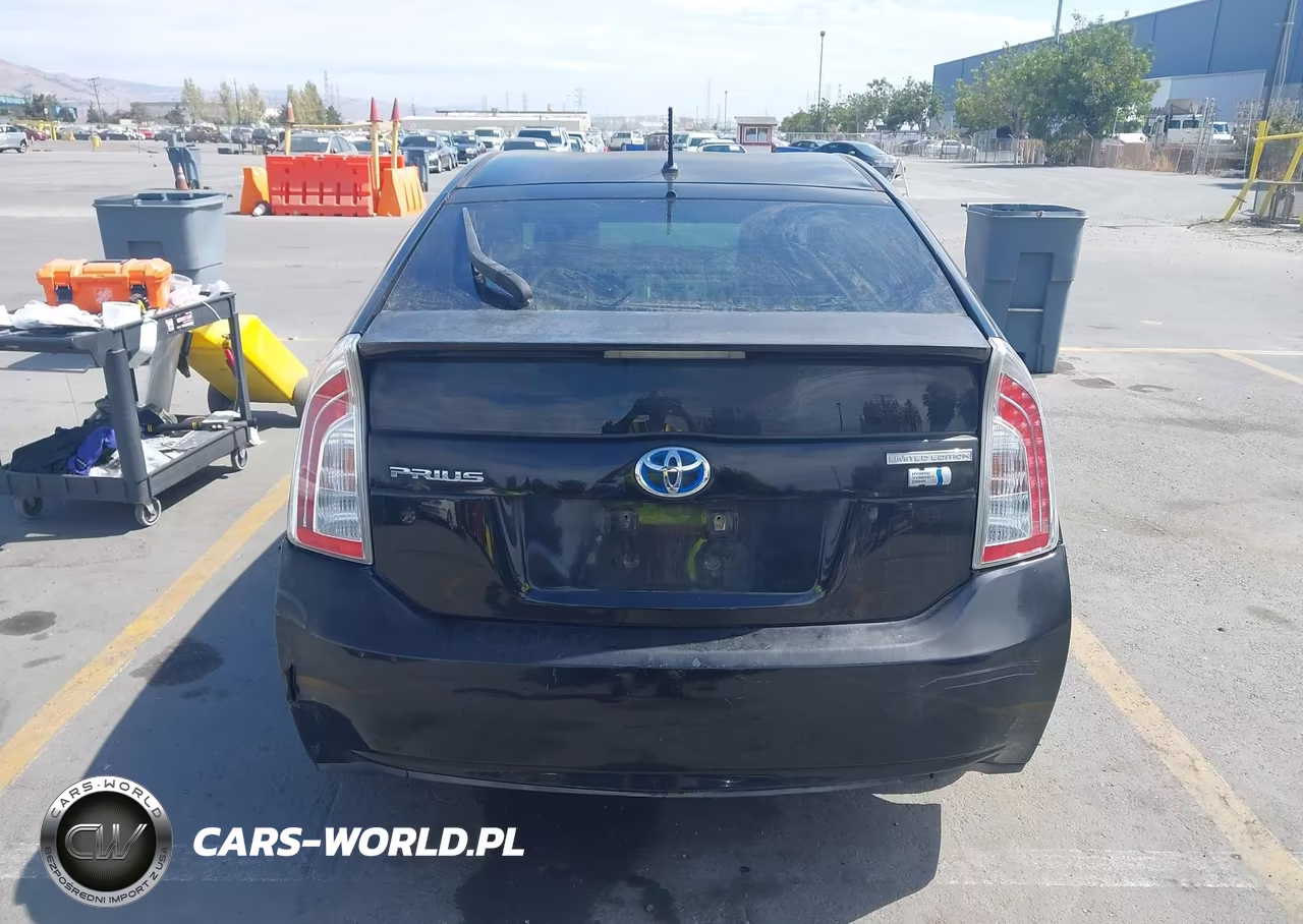 2012 Toyota Prius Two VIN:JTDKN3DU3C5425308 - 16
