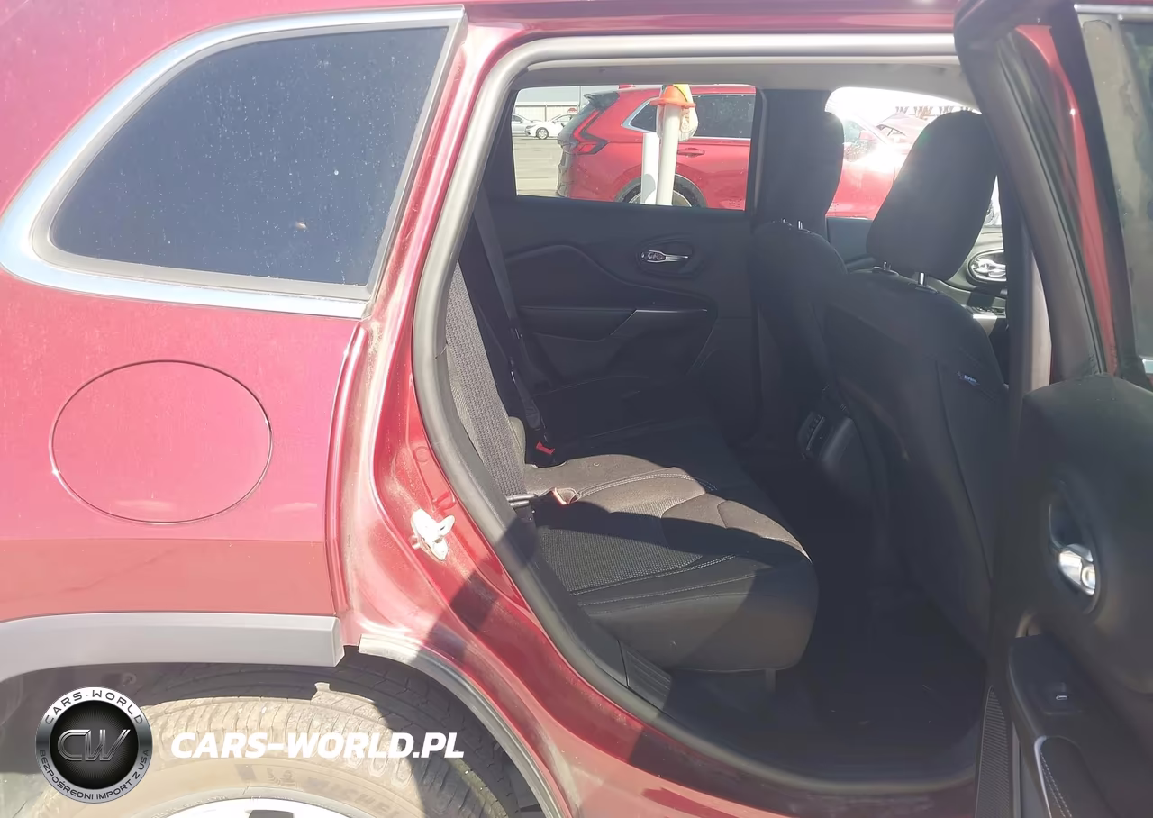 2019 Jeep Cherokee Latitude Fwd VIN:1C4PJLCB6KD443985 - 8