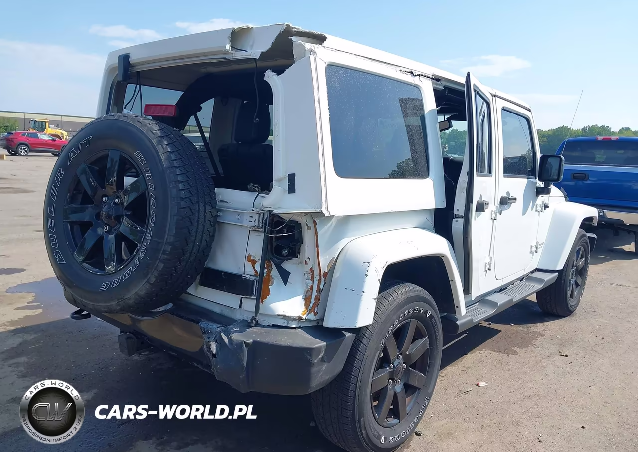 2014 Jeep Wrangler Unlimited Altitude VIN:1C4BJWEGXEL273175 - 4