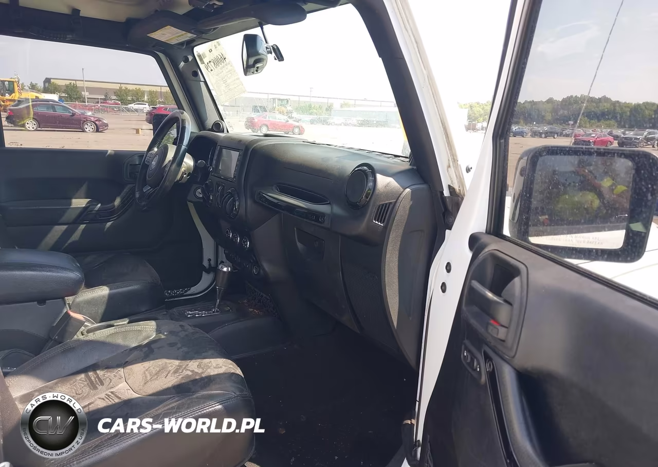 2014 Jeep Wrangler Unlimited Altitude VIN:1C4BJWEGXEL273175 - 5