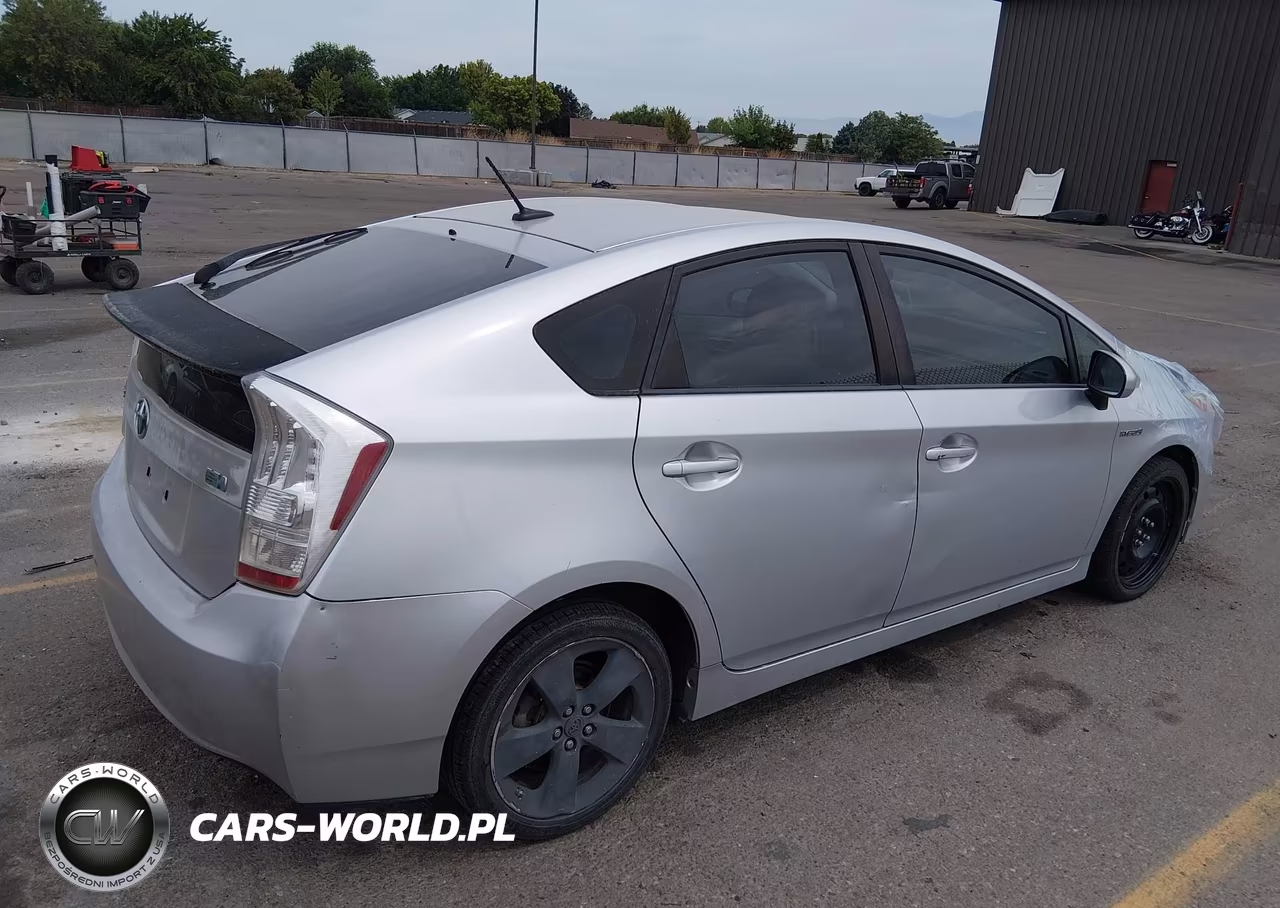 2010 Toyota Prius V VIN:JTDKN3DU1A0014841 - 4