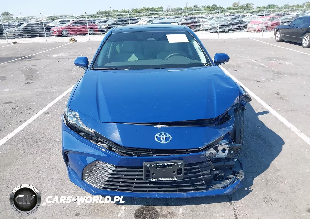 2026 Toyota Camry Xle VIN:4T1DBADK0TU039385 - 12