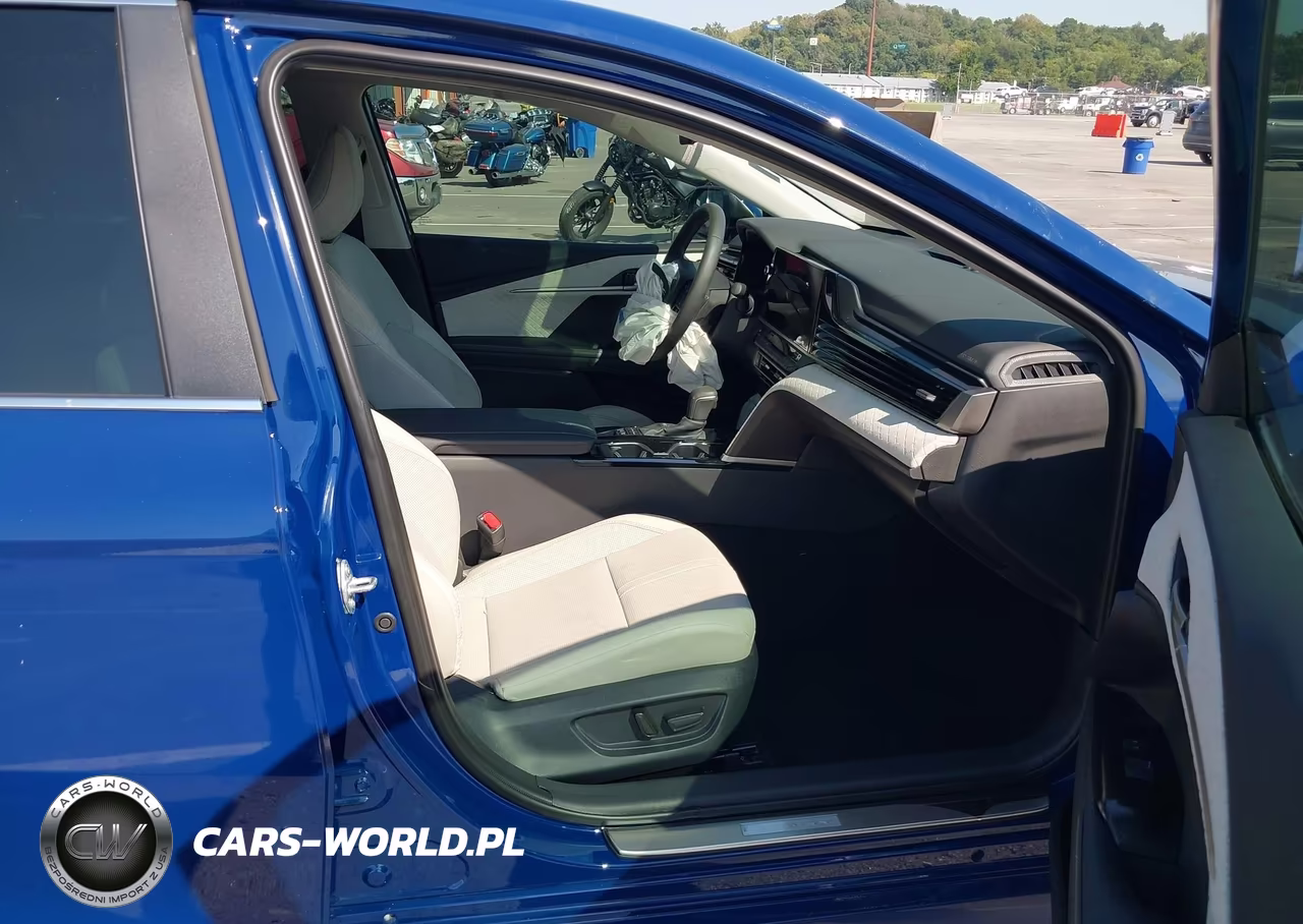 2026 Toyota Camry Xle VIN:4T1DBADK0TU039385 - 5