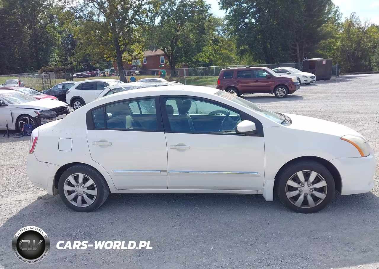 2010 Nissan Sentra 2.0S VIN:3N1AB6AP7AL648049 - 13