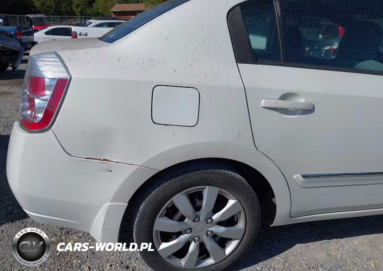 2010 Nissan Sentra 2.0S VIN:3N1AB6AP7AL648049 - 17